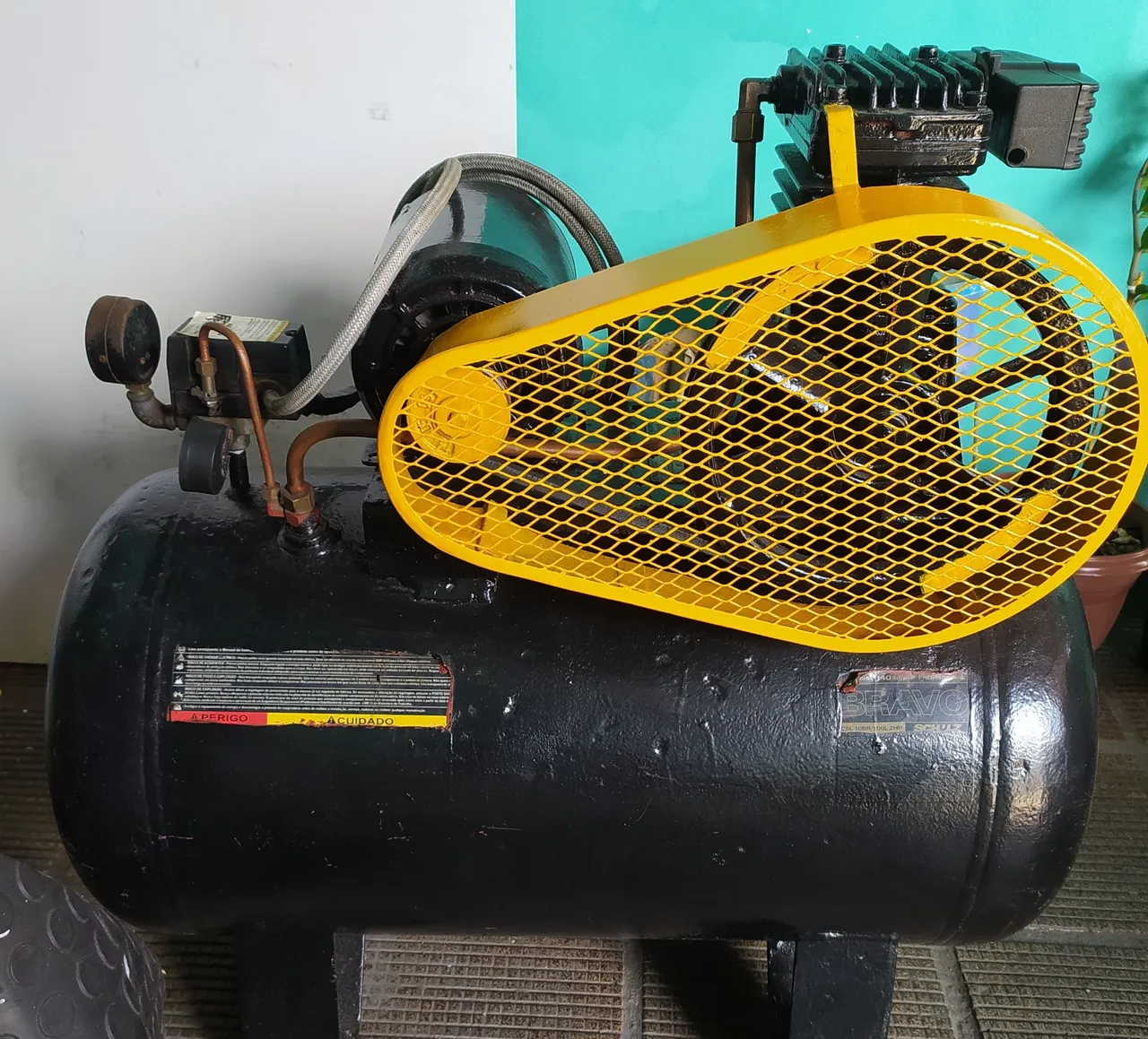 Compressor de Ar Bravo SCHULTZ- Potente e Eficiente