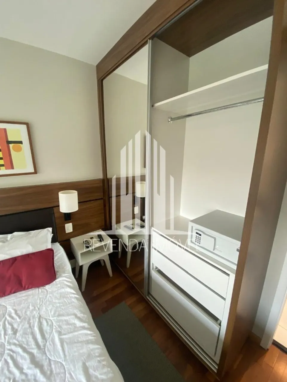Apartamento para locação no Brooklin Paulista, São Paulo-SP: 2 quartos, 1 sala, 1 banheiro