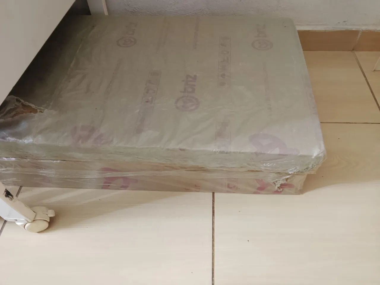 Vendo guarda roupa Novo - Foto 4