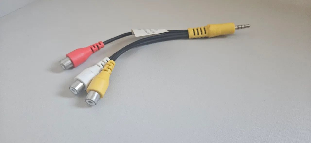 Cabo adaptador de áudio e vídeo modelo BN39-01154H