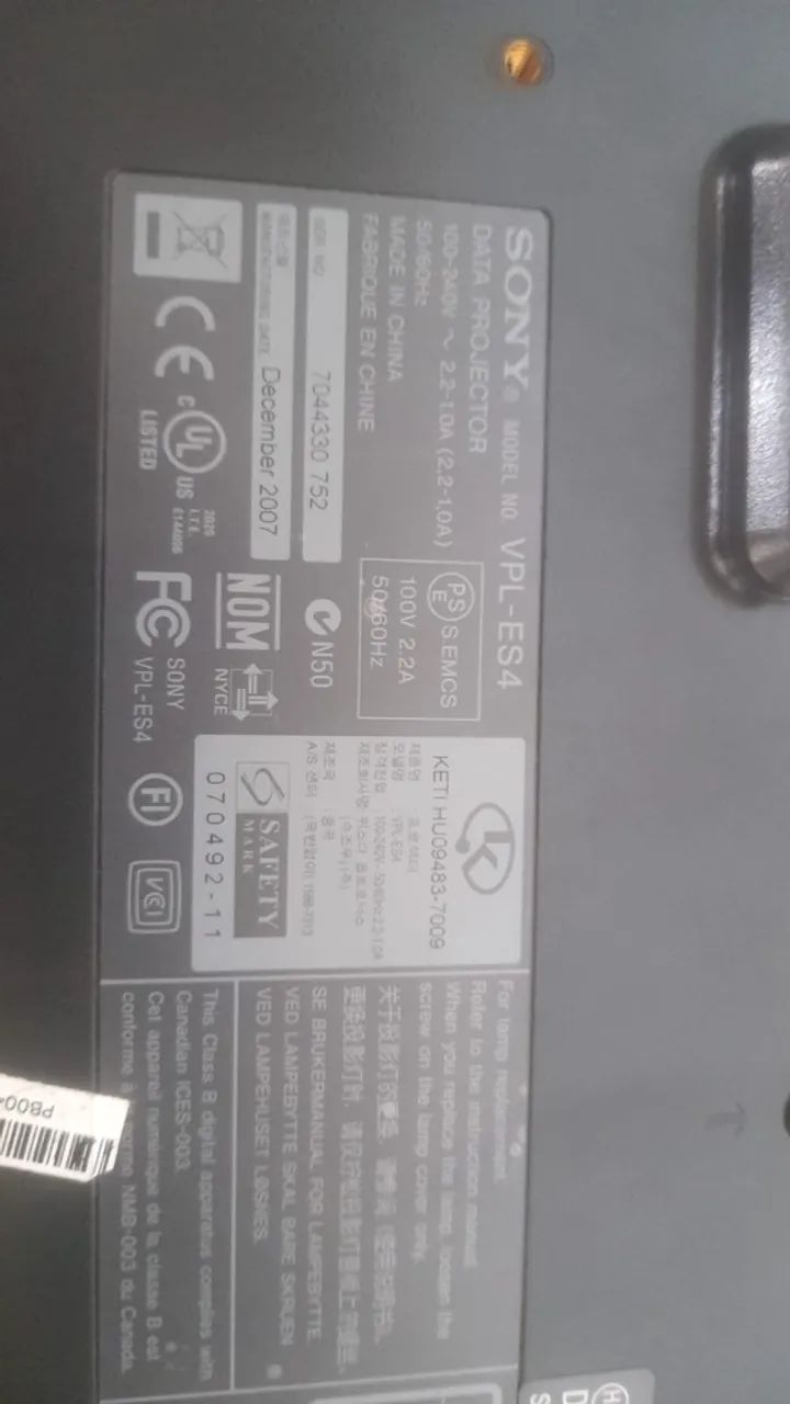 Projetor Sony VPL com mala/cabos usado - Foto 2