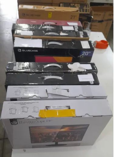 VENDO 23 MONITORES 15/17/19/20/21 USADOS  - Foto 2