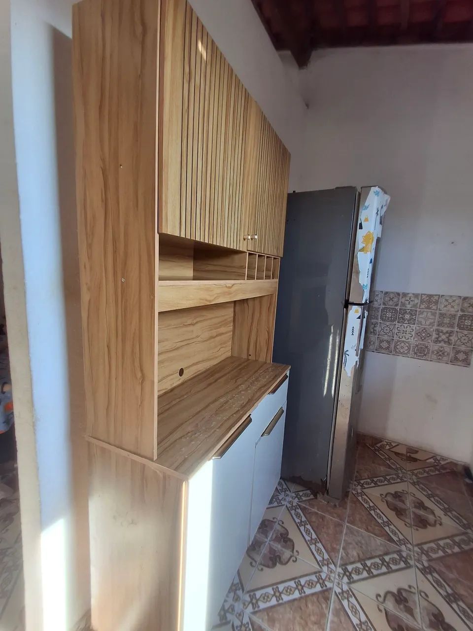 VENDO ARMÁRIO E GUARDA-ROUPAS - Foto 3