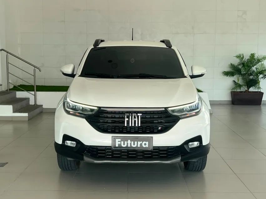 Fiat Strada Volcano 1.3 Flex 8V CD Aut. 2023 - Foto 2