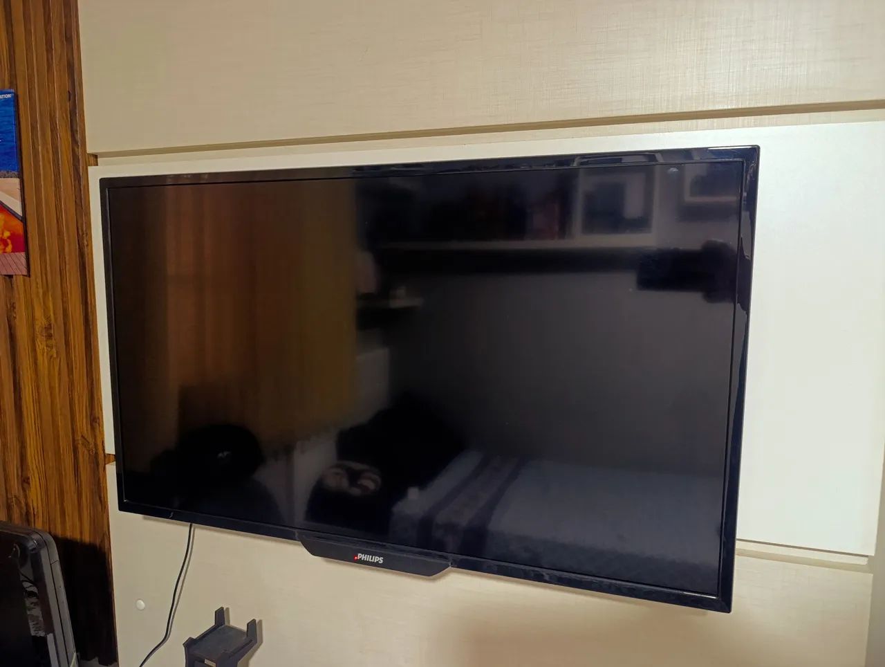 TV PHILIPS 32" HD + CONTROLE ORIGINAL - Foto 3