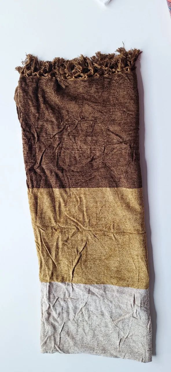 Xale para sofá Tok Stok modelo Aman. 1,25x1,5m