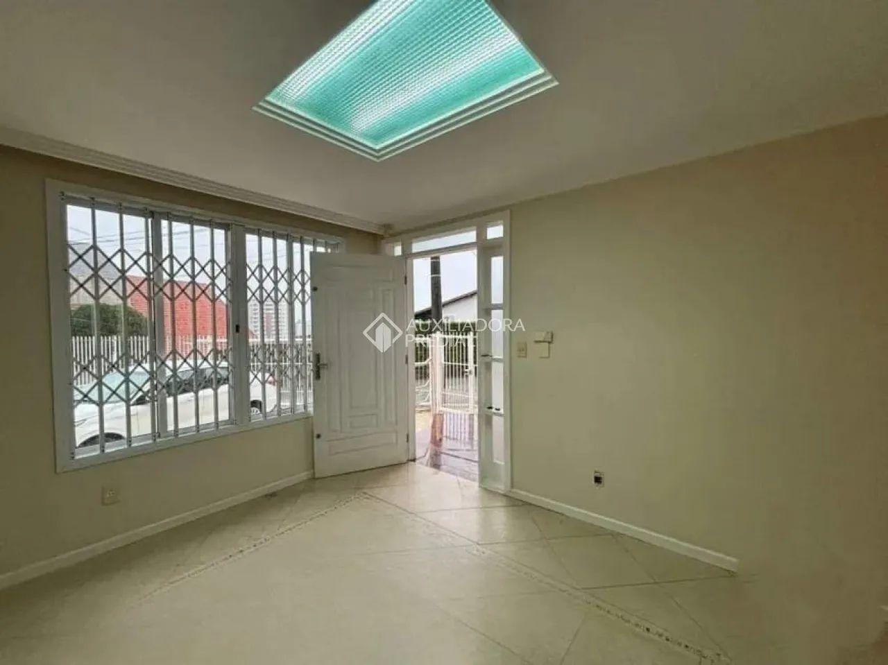 Casa com 2 Suítes para Alugar na Agronômica - 160 m² Florianópolis - Foto 2