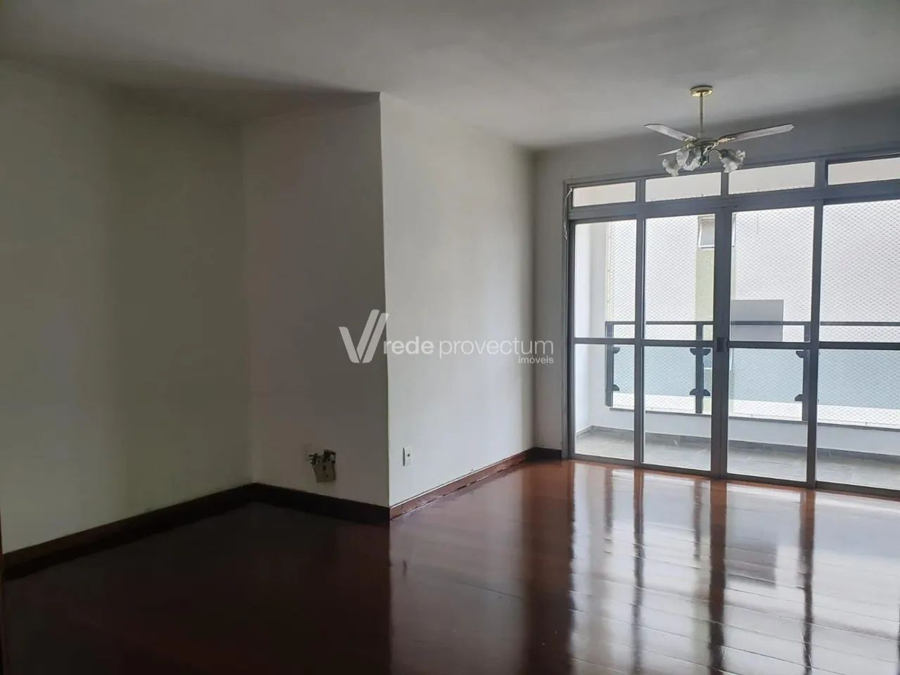 Apartamento à venda, 3 dormitórios, 1 suíte