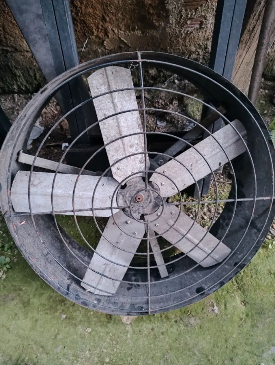 Vendo 2 exaustores de 50 cm 220 v