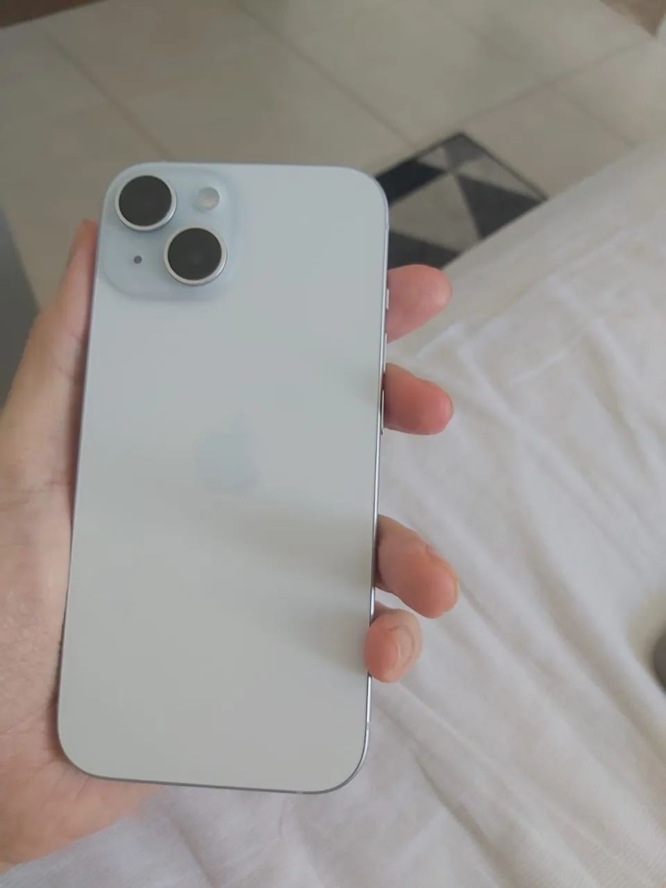 Troco Redmi 13c e iPhone 15 - Foto 4