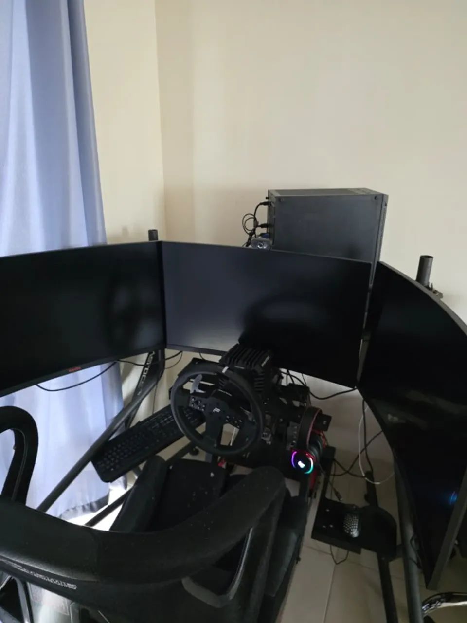 Setup Simulador Completo Fanatec DD, Cockpit, 3 Monitores e PC