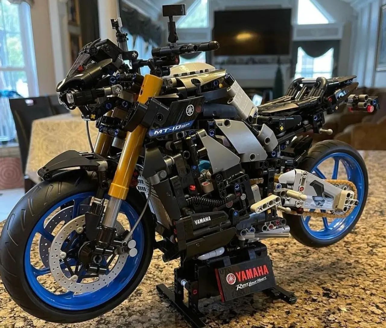 MT-10 SP bloco de montar estilo lego 1478 pcs - Foto 3