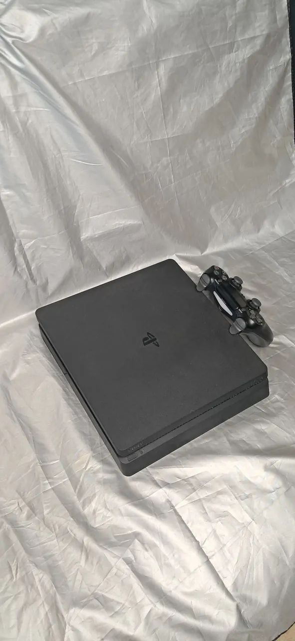 PlayStation 4/ PS4