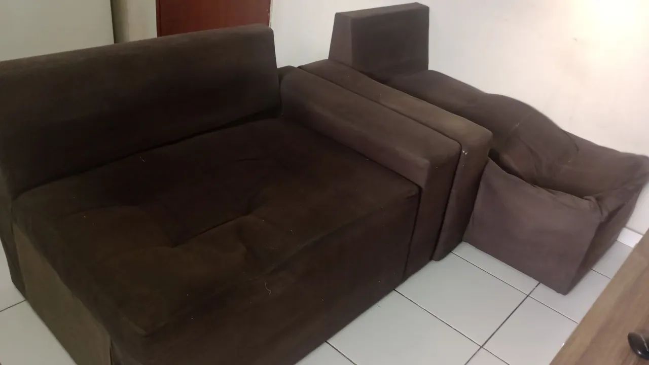 Doa-se um sofá 