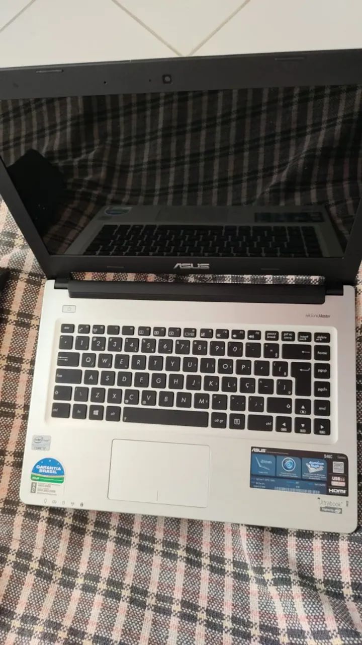 Notebook Asus (i7 2.4Ghz + 6gb RAM + SSD 222gb) - Foto 2