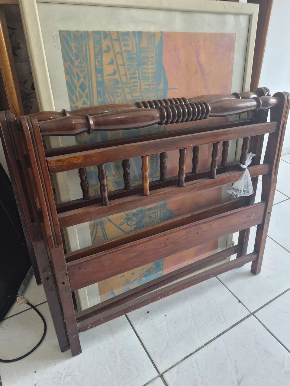 Cama solteiro antiguidade 