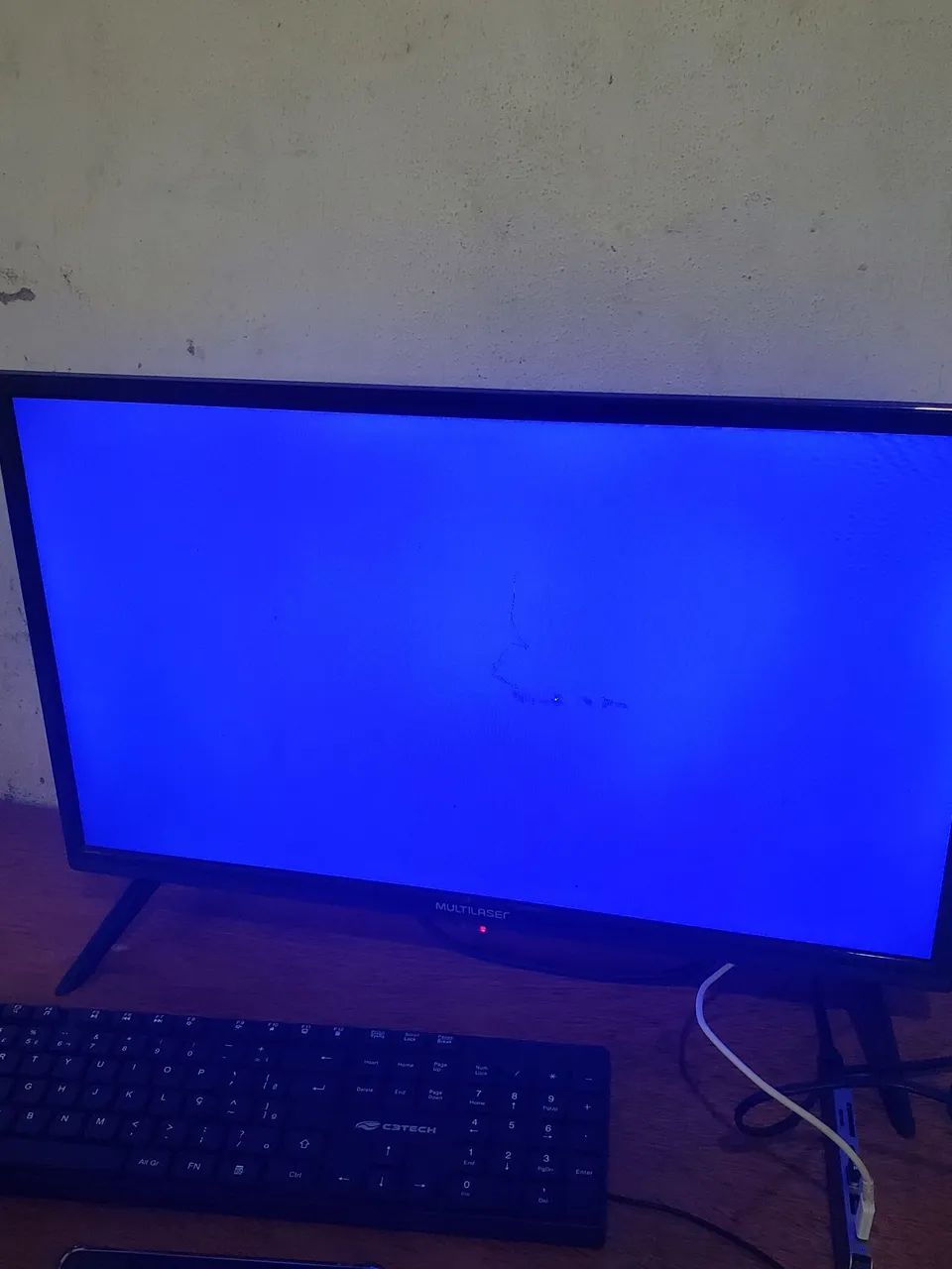 Tv monitor 24 polegadas e pequeno mais serve  - Foto 2