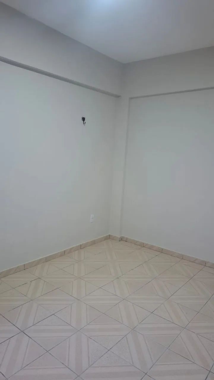 ALUGA-SE APARTAMENTO com 3 QUARTOS  - Foto 3