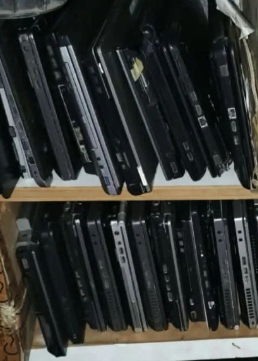 Lote notebook i5 e i7 R$ 250 cada sem memoria