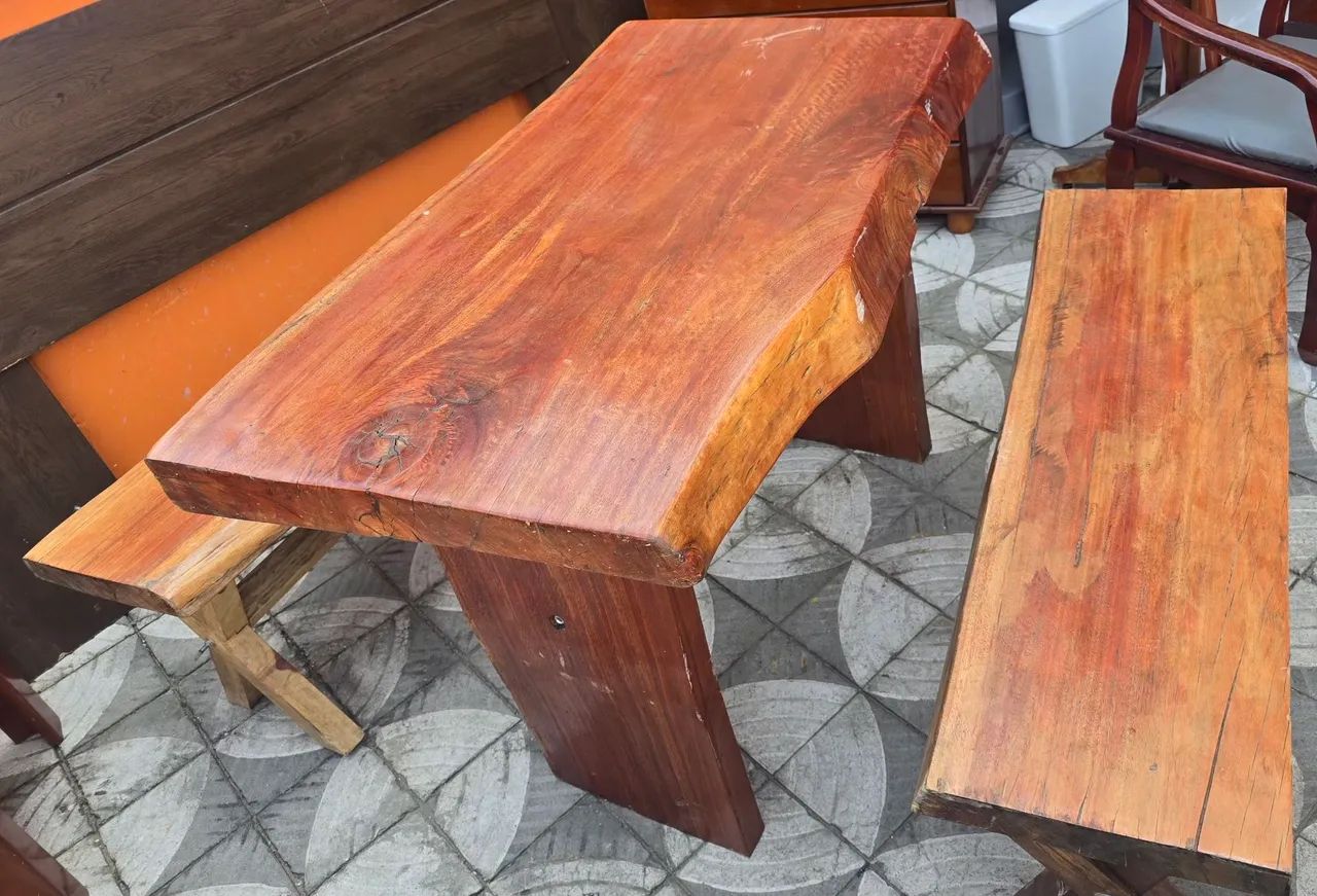 Mesa e bancos madeira  - Foto 2