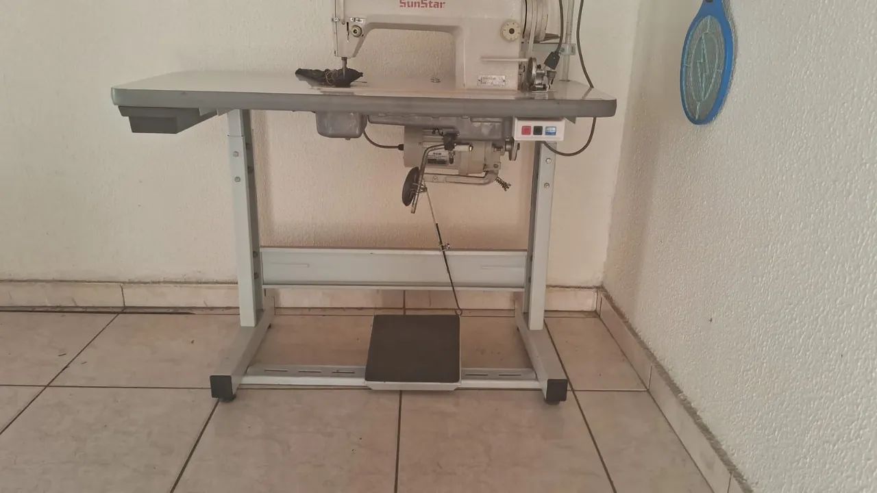 Vendo Máquina de costura 