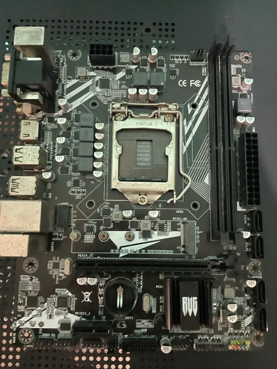 Placa mãe Revenger h510m para retirada de peças  - Foto 2