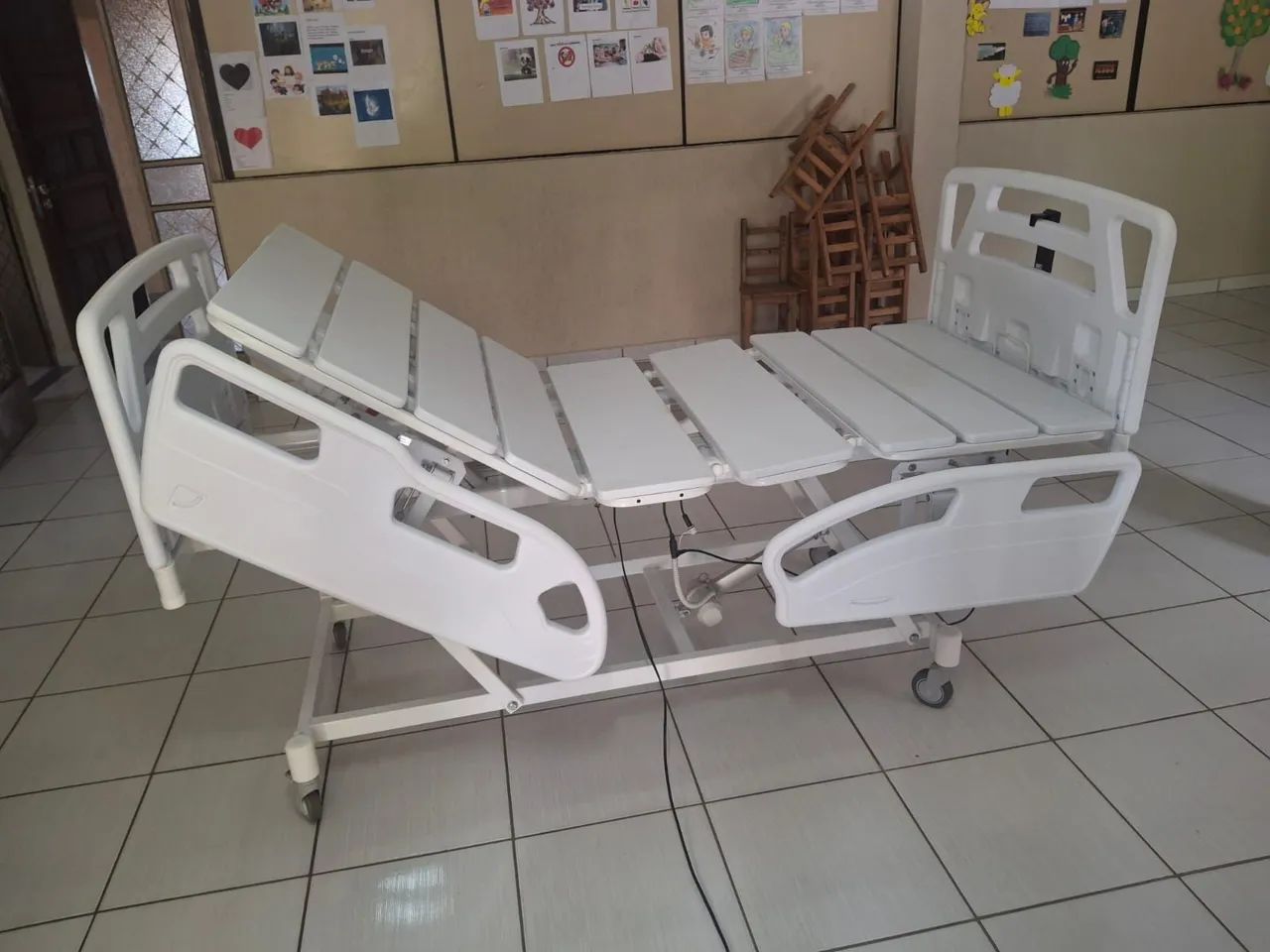 CAMA HOSPITALAR MOTORIZADA  - Foto 4
