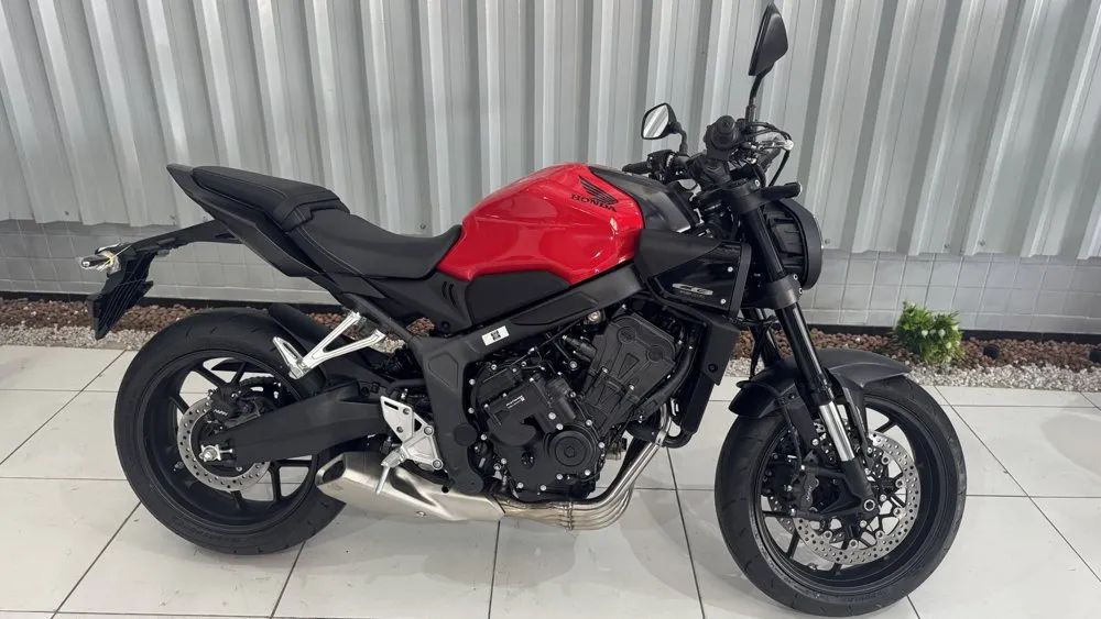 HONDA CB 650 R E-Clutch 2027 - Foto 5