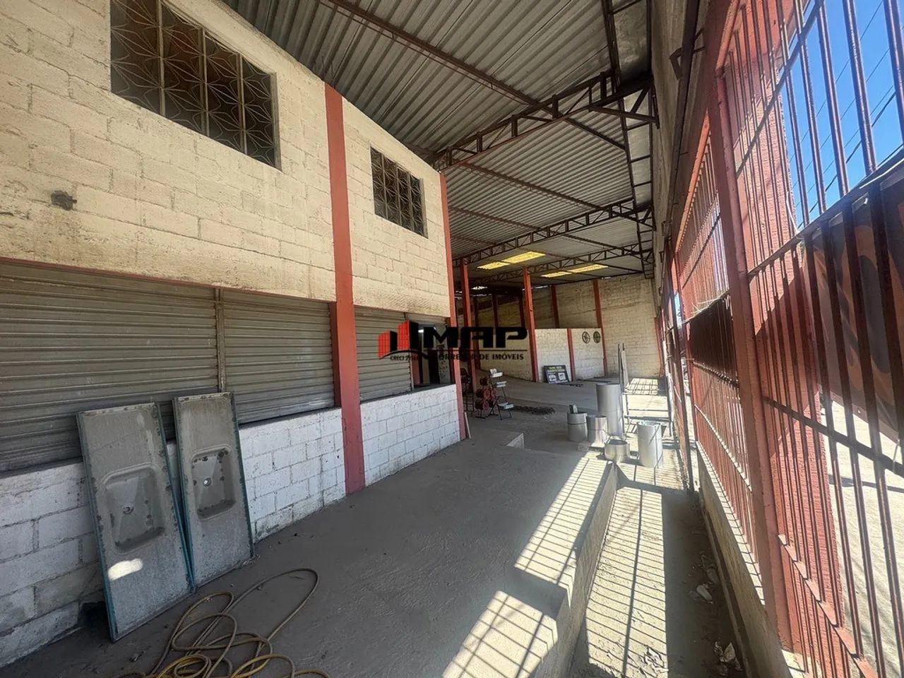 GALPÃO COMERCIAL COM 677m² EM PACIÊNCIA - Foto 3