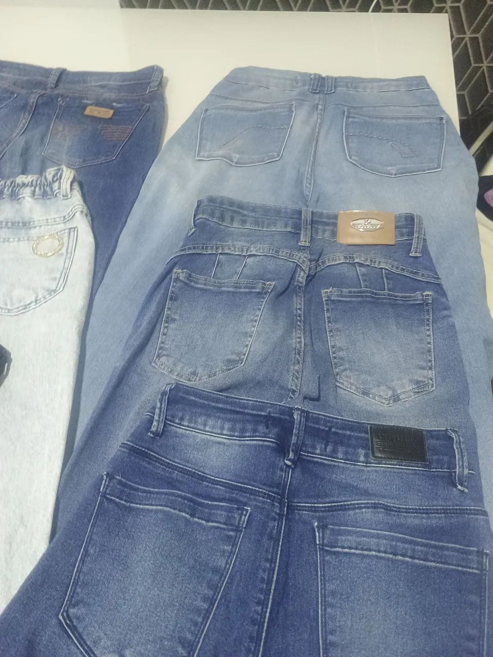 Vários modelos de calças jeans feminina  - Foto 4