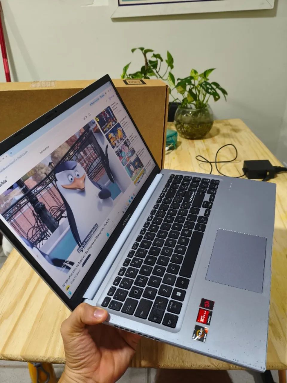 Notebook Asus Vivobook 15 Ryzen 5  - Foto 5