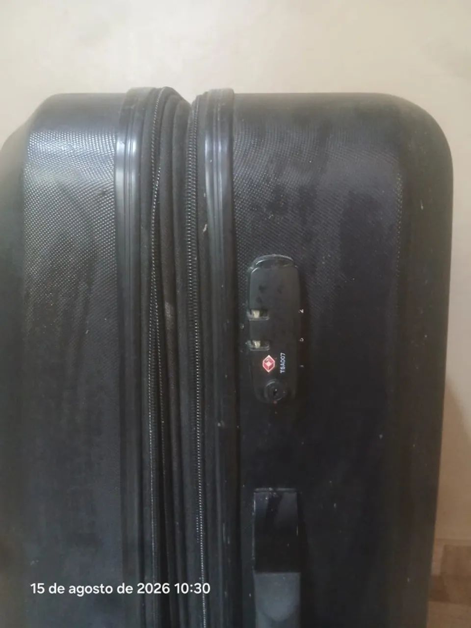 Mala Samsonite Preta com Cadeado TSA - Usada - Foto 3