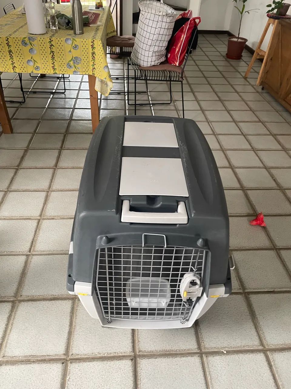 Caixa de Transporte Chalesco Gulliver Cinza Com Rodinhas para Cães e Gatos - Foto 2