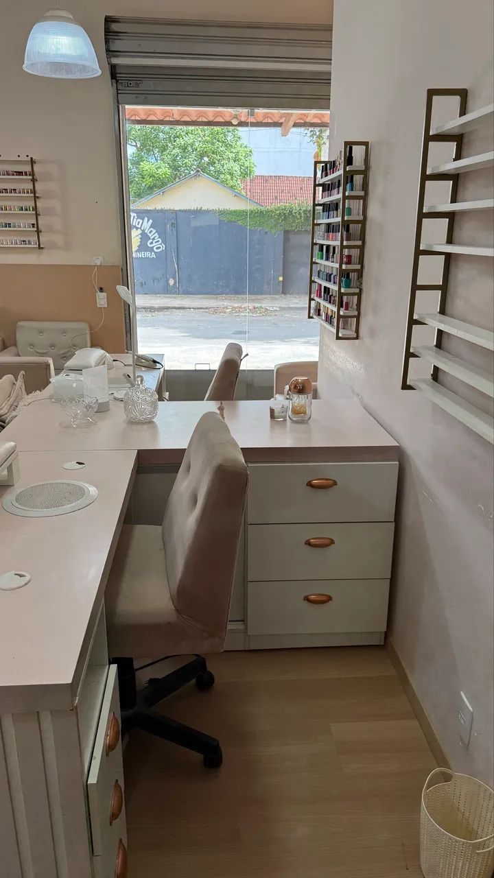 Aluguel Mesa/cadeira Nails Designer 