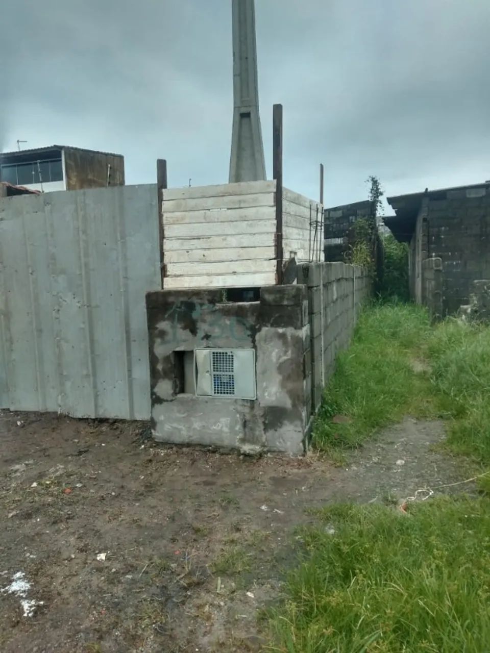 Vende-se Terreno com Casa em Construção - Mongaguá/SP - Foto 4