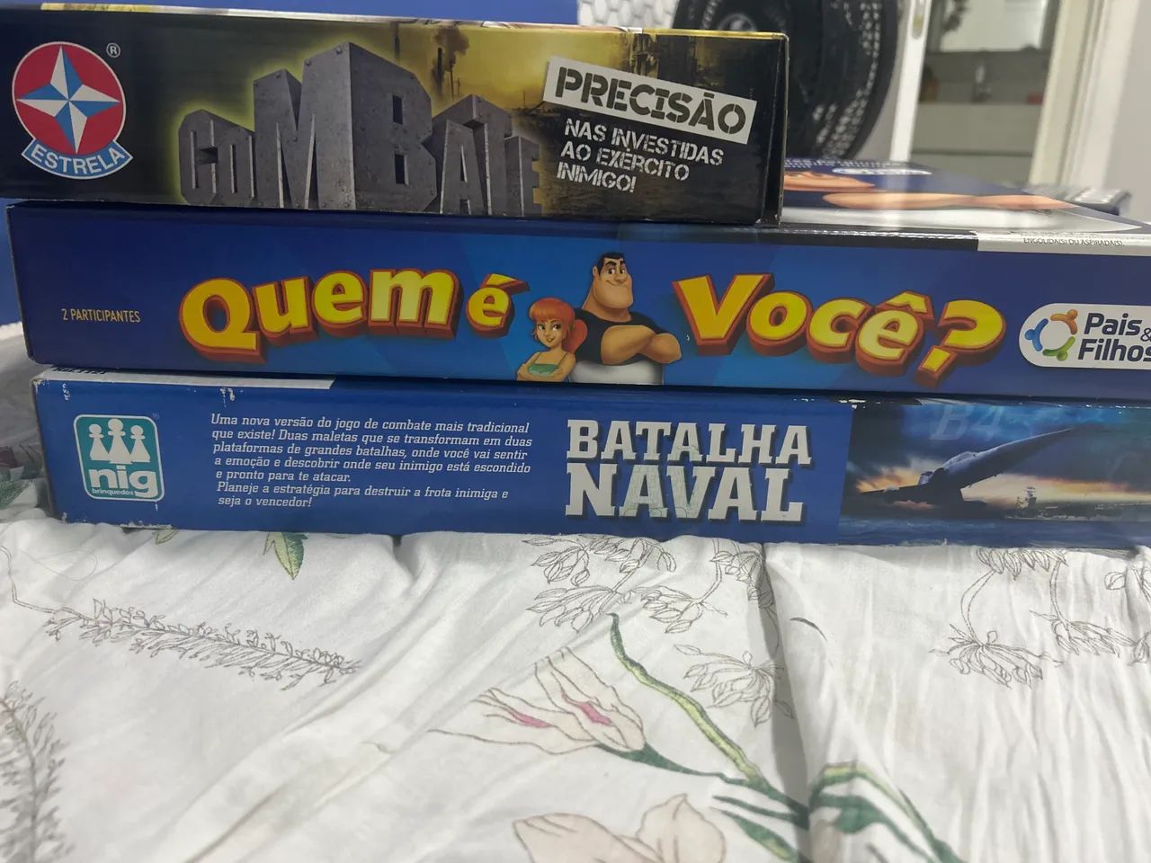 Vende-se jogos de tabuleiro