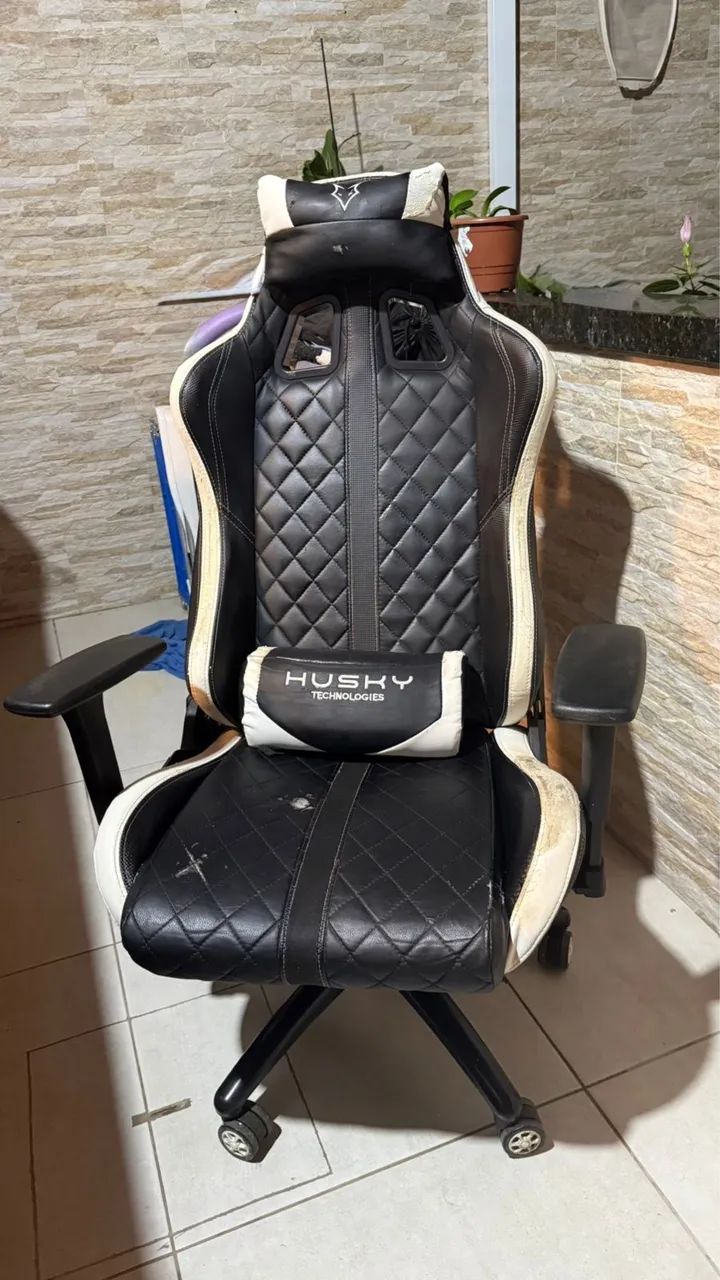 Cadeira Gamer Husky Gaming Storm - Excelente Estado