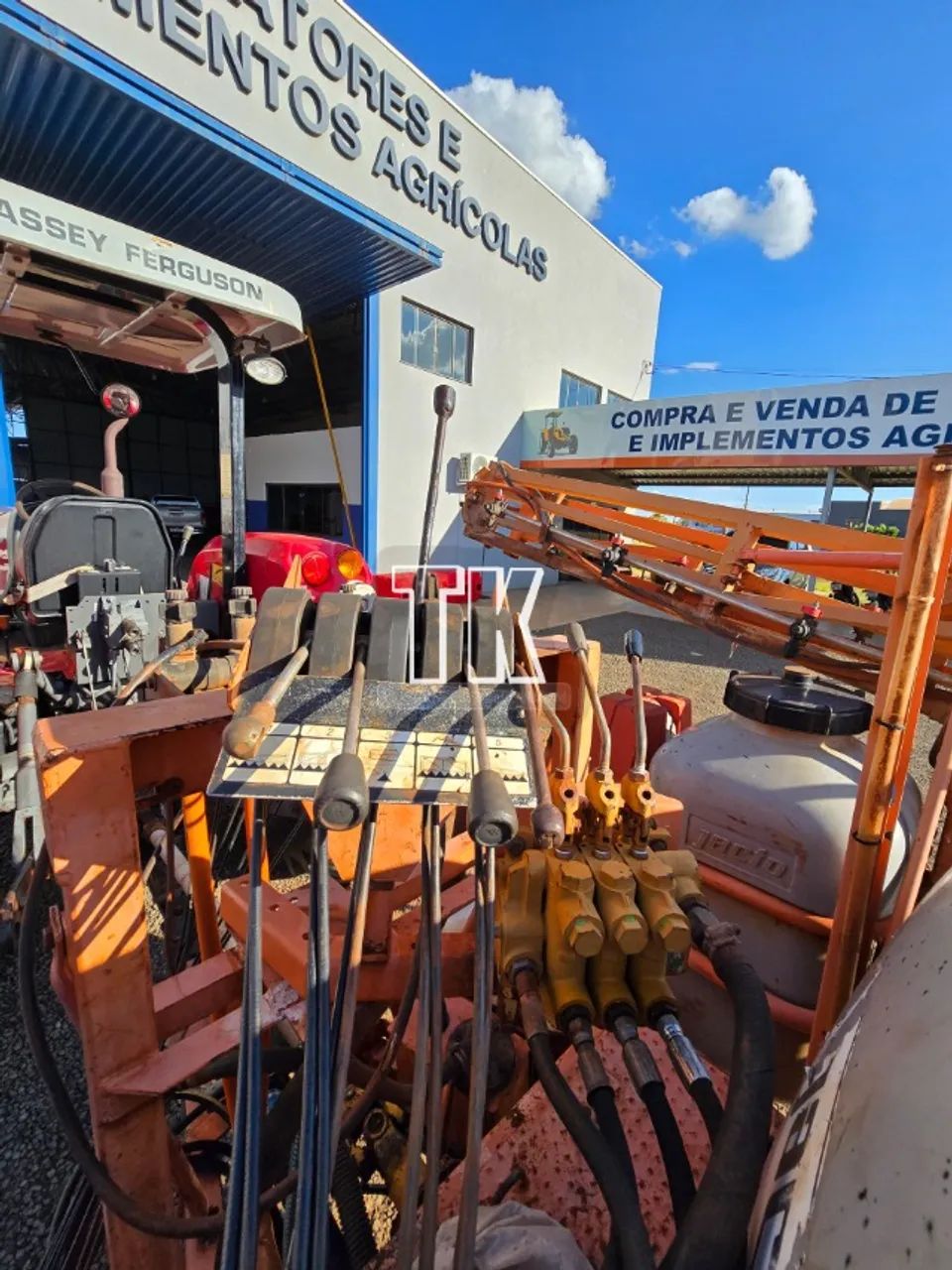 cod. 1384 PULVERIZADOR COLUMBIA CROSS JACTO 2000 LTS - Tk Tratores Nova  Andradina-MS - Peças para tratores e máquinas - Portal do Parque, Nova  Andradina 1468450625 | OLX