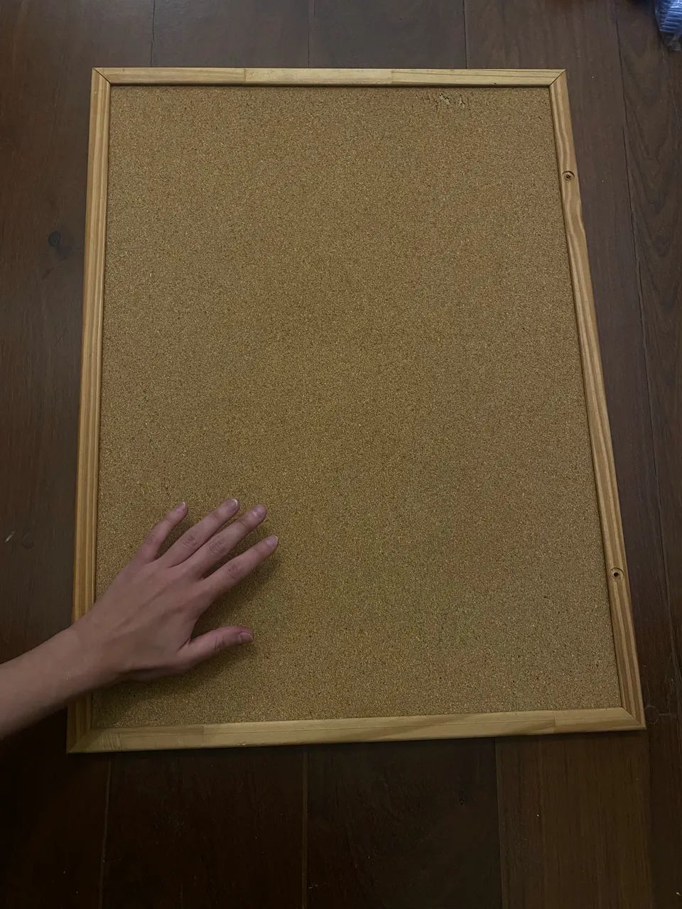 quadro cortiça com alfinetes  - Foto 3