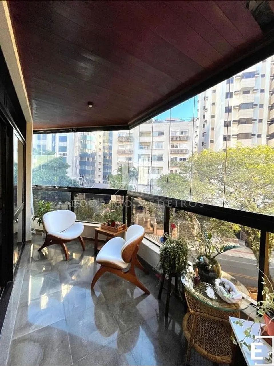 Apartamento Exclusivo de 324 m² no Centro de Florianópolis  4 Quartos e 2 Vagas - Foto 2