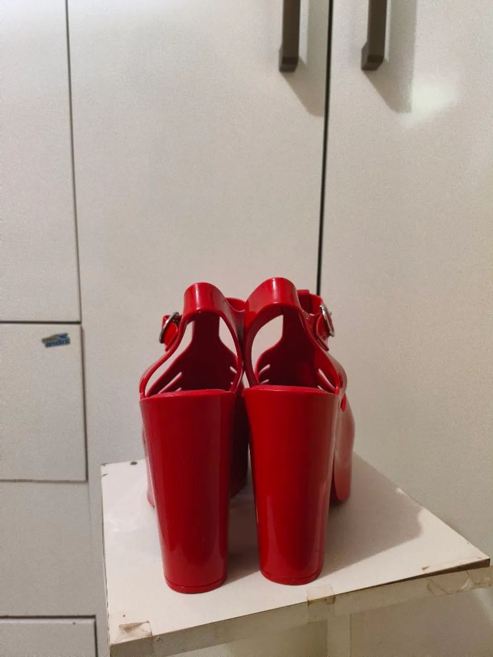 Melissa Aranha 79 16 Heel