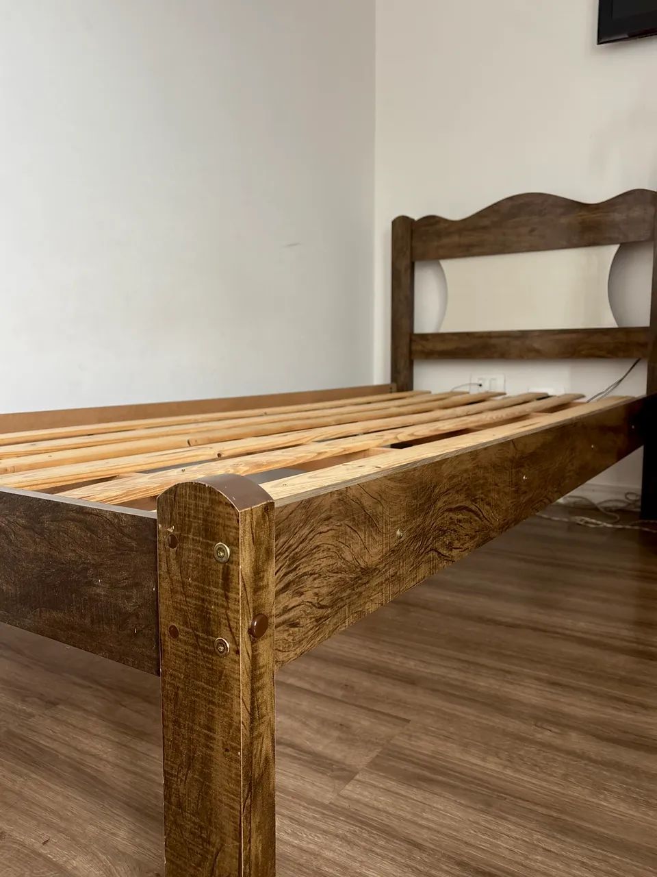 Cama de Solteiro + Colchão em Perfeito Estado | Praticamente Sem Uso - Foto 2