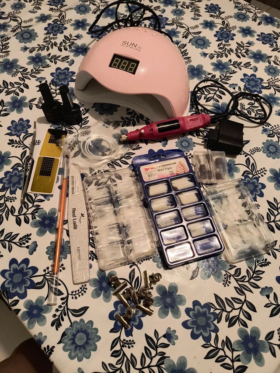 KIT COMPLETO PARA MANICURE / ALONGAMENTO DE UNHAS - ÓTIMO ESTADO