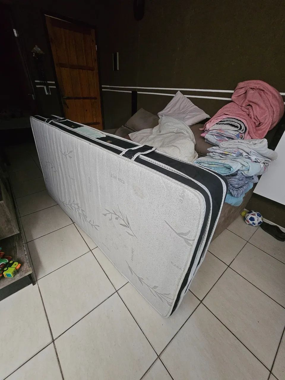 Cama box com colchão e cabeçeira - Foto 4