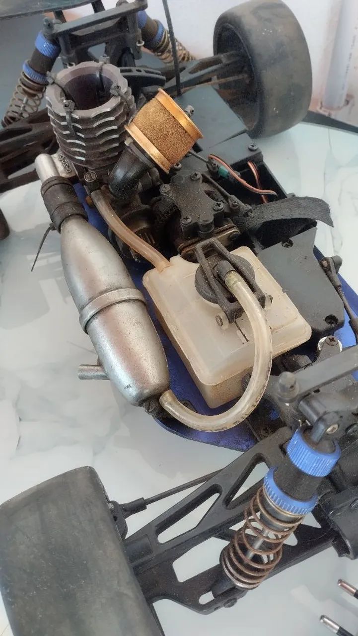 Automodelo Kyosho DST nitro Com motor Zero.  - Foto 4