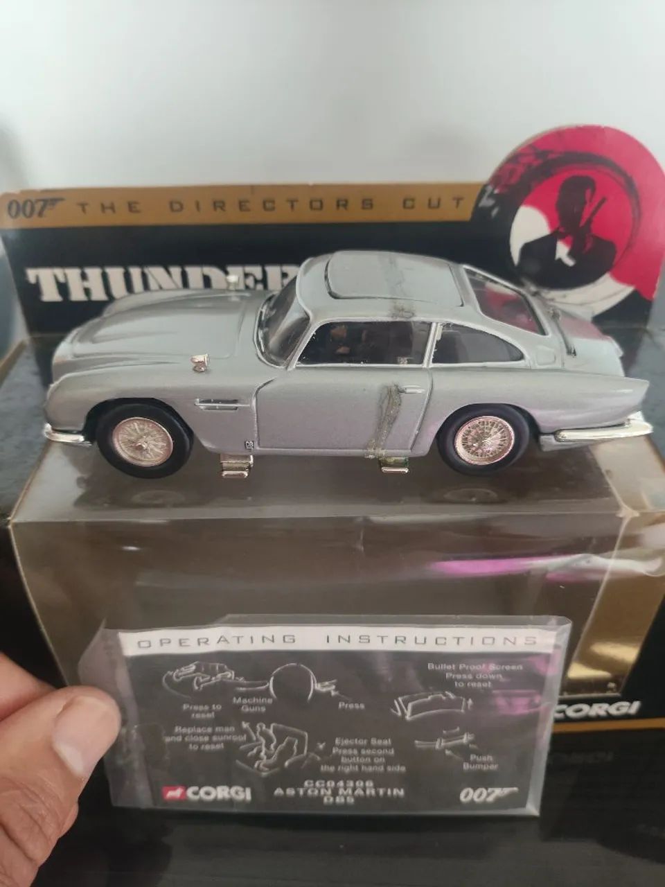 Miniatura Thunderball 007 da Corgi escala 1/32 - Foto 5