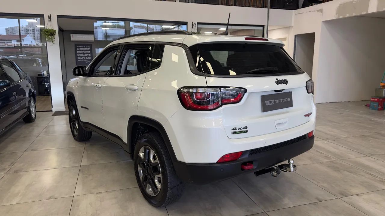 Jeep Compass Trailhawk 2.0 4X4 Dies. 16V Aut. 2018 - Foto 4