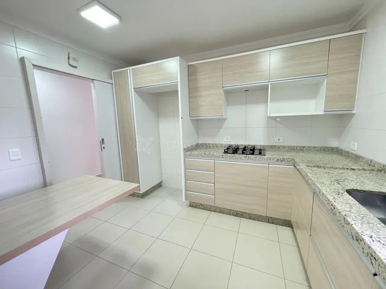 Apartamento com 03 Dormitórios - Novo Centro - Foto 4