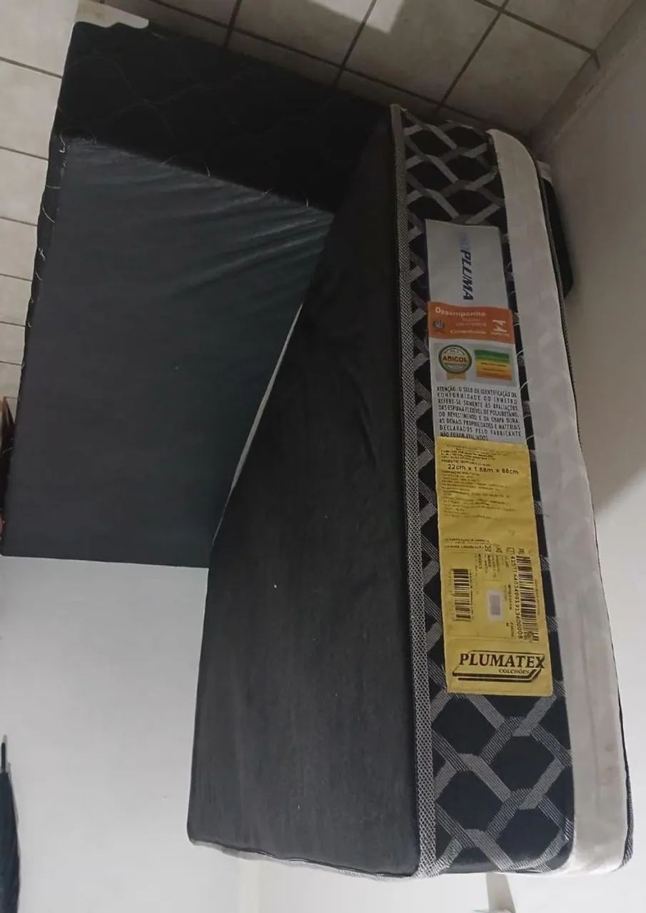 Cama box isopluma plumatex de solteiro. 