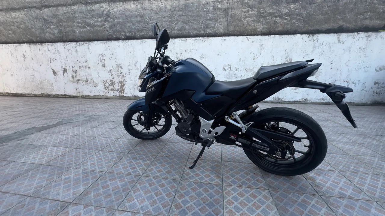 Vendo CB300f 24/25